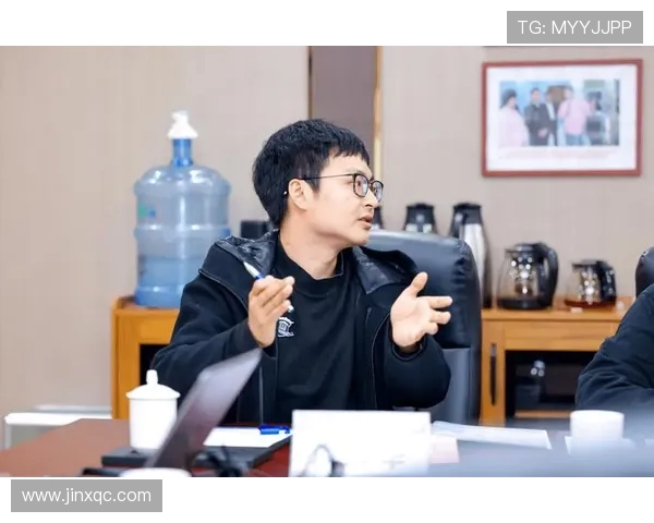 钟诚：在时代变革中探索创新之路与个人成长的故事